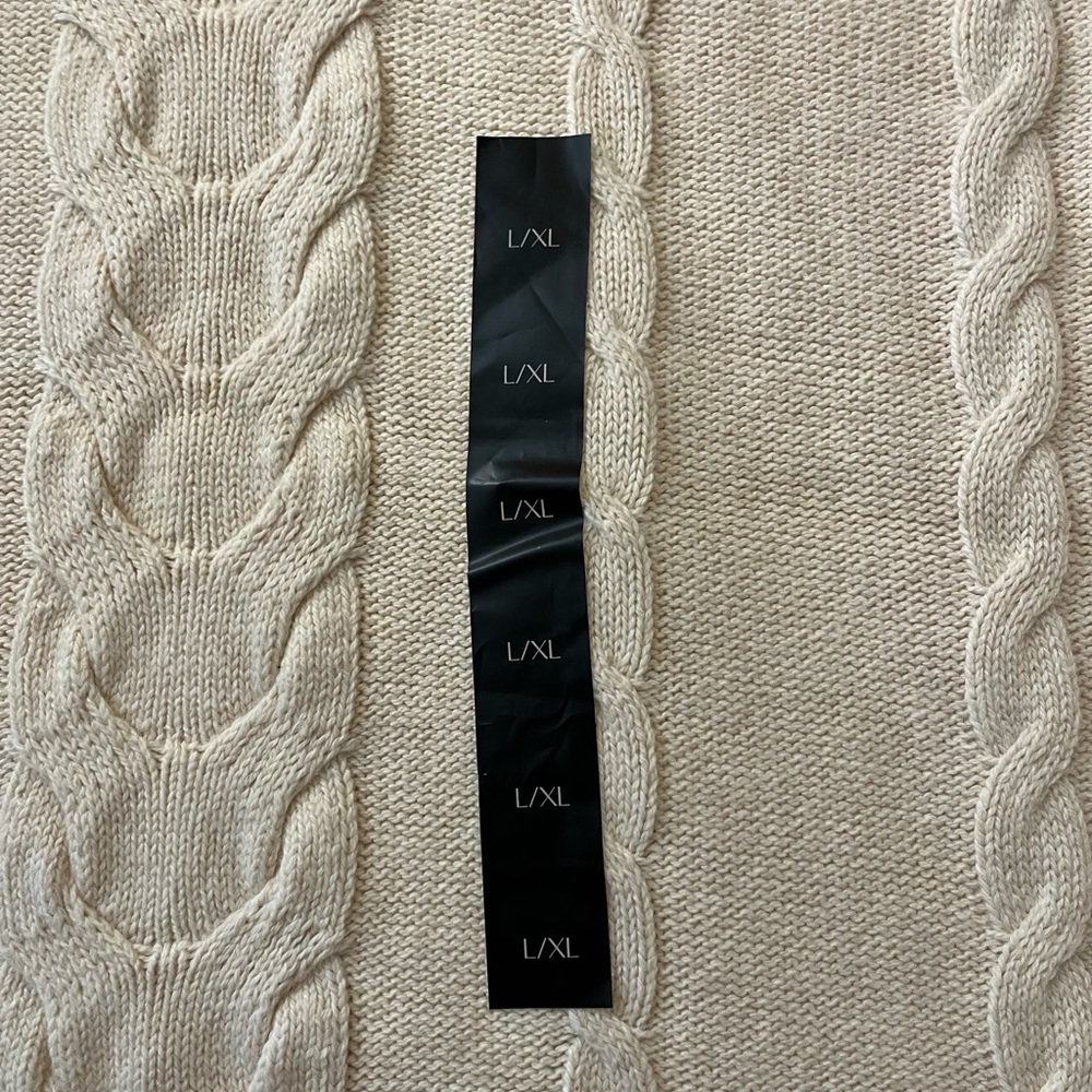 Banana Republic Cream Cowl Neck Sweater L/XL - NWT - Picture 3 of 5